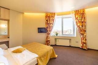 Отель Mini-hotel People Одесса Стандартный двухместный номер с 1 кроватью-1